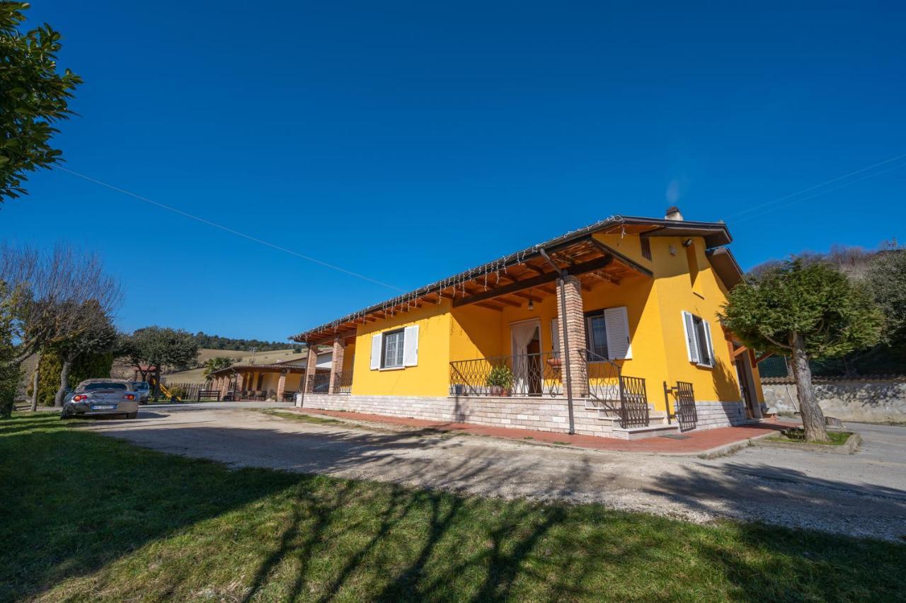 Agriturismo Caperroni Pescopagano 外观 照片